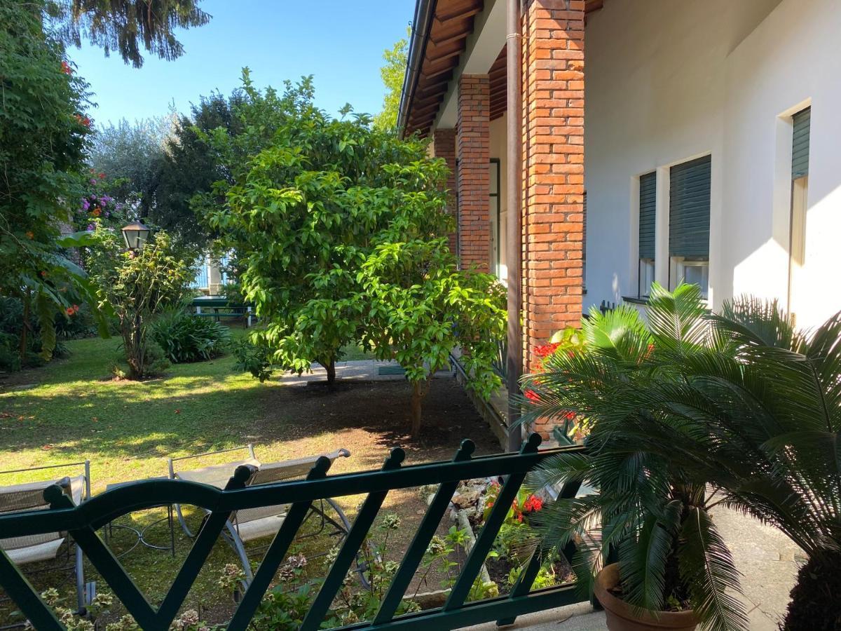 Casa Vacanze Gabbianella Villa Con Giardino Lungolago Maderno Toscolano Maderno Zewnętrze zdjęcie