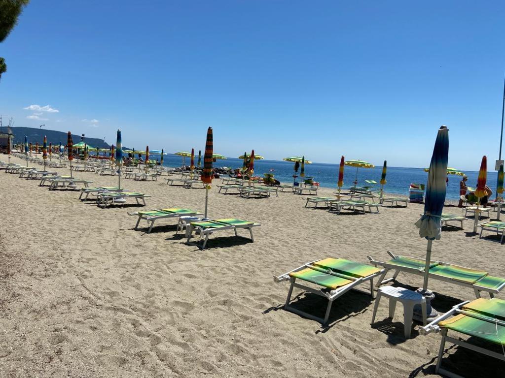 Casa Vacanze Gabbianella Villa Con Giardino Lungolago Maderno Toscolano Maderno Zewnętrze zdjęcie