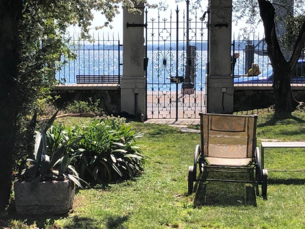 Casa Vacanze Gabbianella Villa Con Giardino Lungolago Maderno Toscolano Maderno Zewnętrze zdjęcie